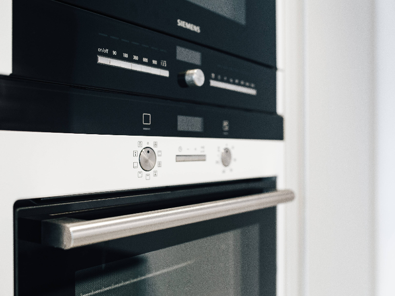 Best oven repairs in geelong for a broken oven door