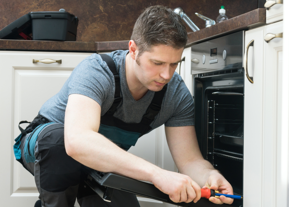 ilve oven repairs torquay for oven element replacements to door hinge repairs